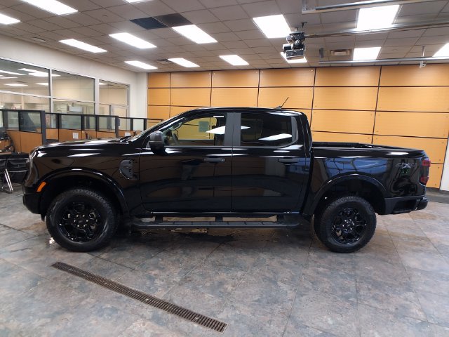 New 2026 Ford Ranger XLT w/ Equipment Group 301A High AWD/4WD image 4