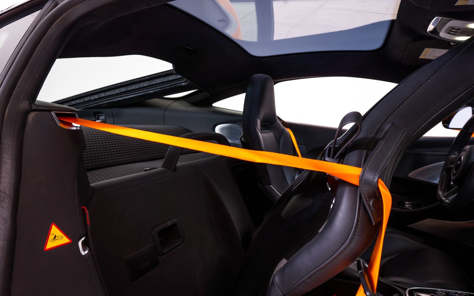 Used 2023 McLaren GT RWD image 22