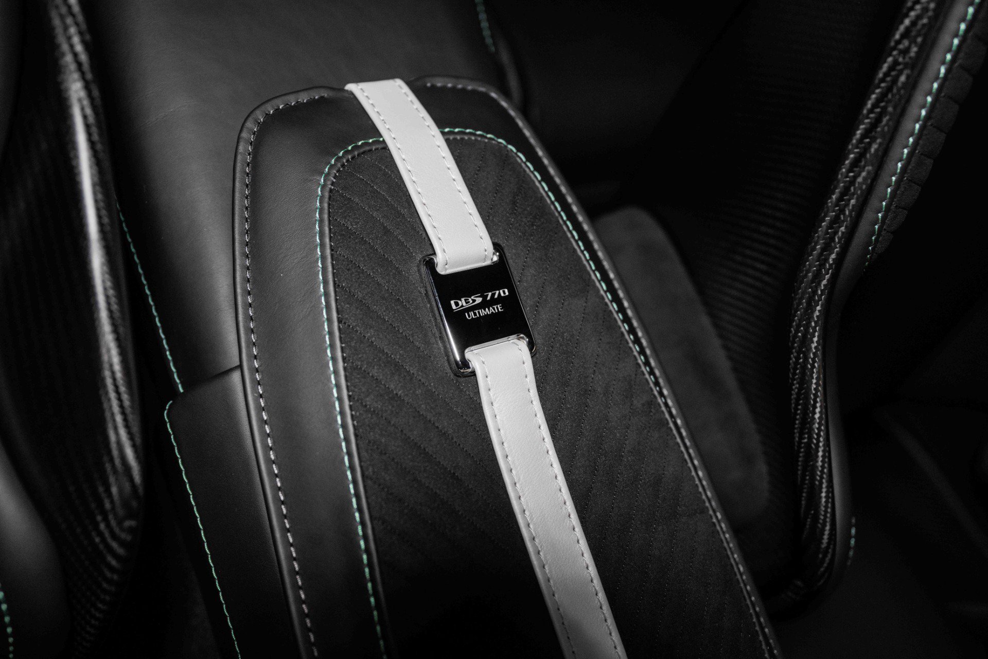 Used 2023 Aston Martin DBS Coupe RWD image 30