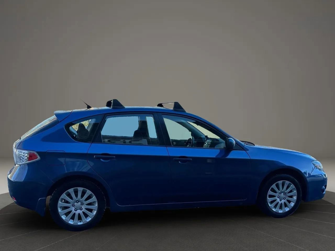 Used 2011 Subaru Impreza 2.5i Premium w/ PWR Moonroof Value Pkg image 4