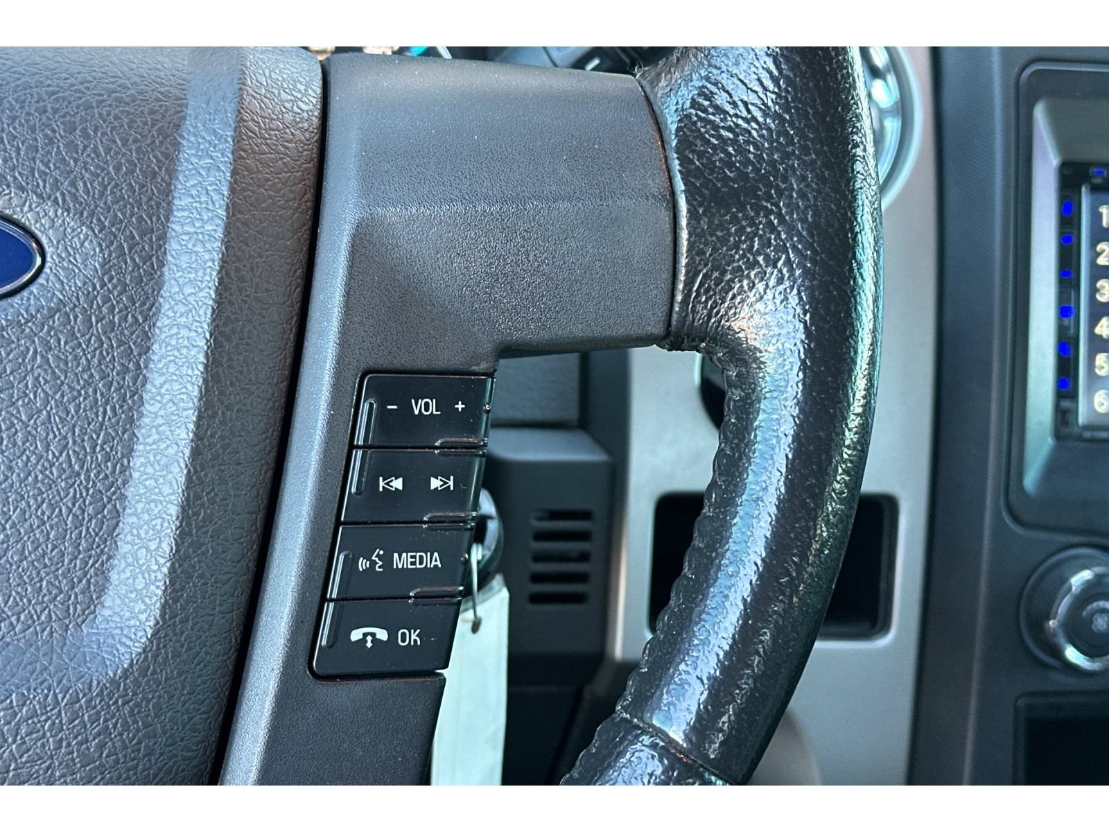 Used 2013 Ford F150 XLT w/ XLT Chrome Pkg RWD image 25