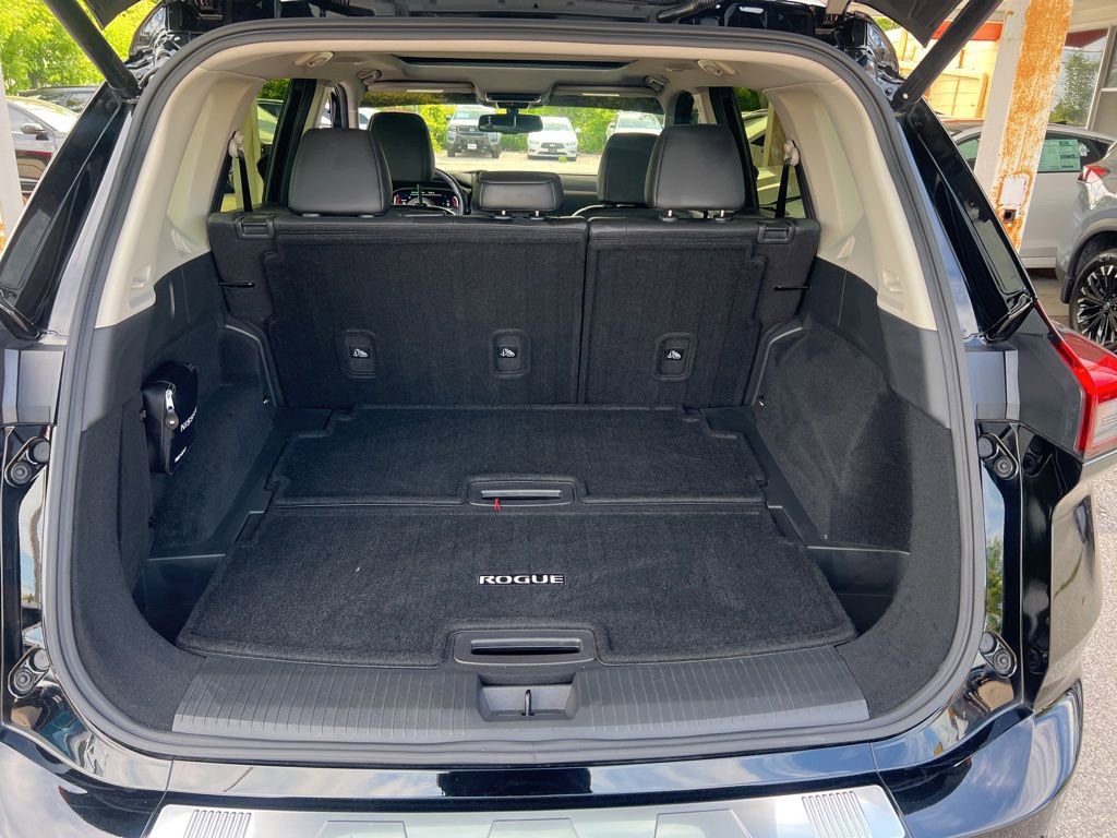 Certified 2024 Nissan Rogue SL w/ SL Premium Package AWD/4WD image 12
