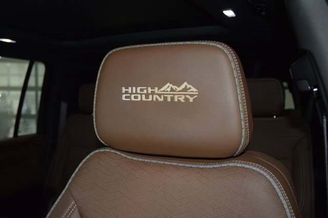 Used 2023 Chevrolet Suburban High Country w/ Premium Package image 42