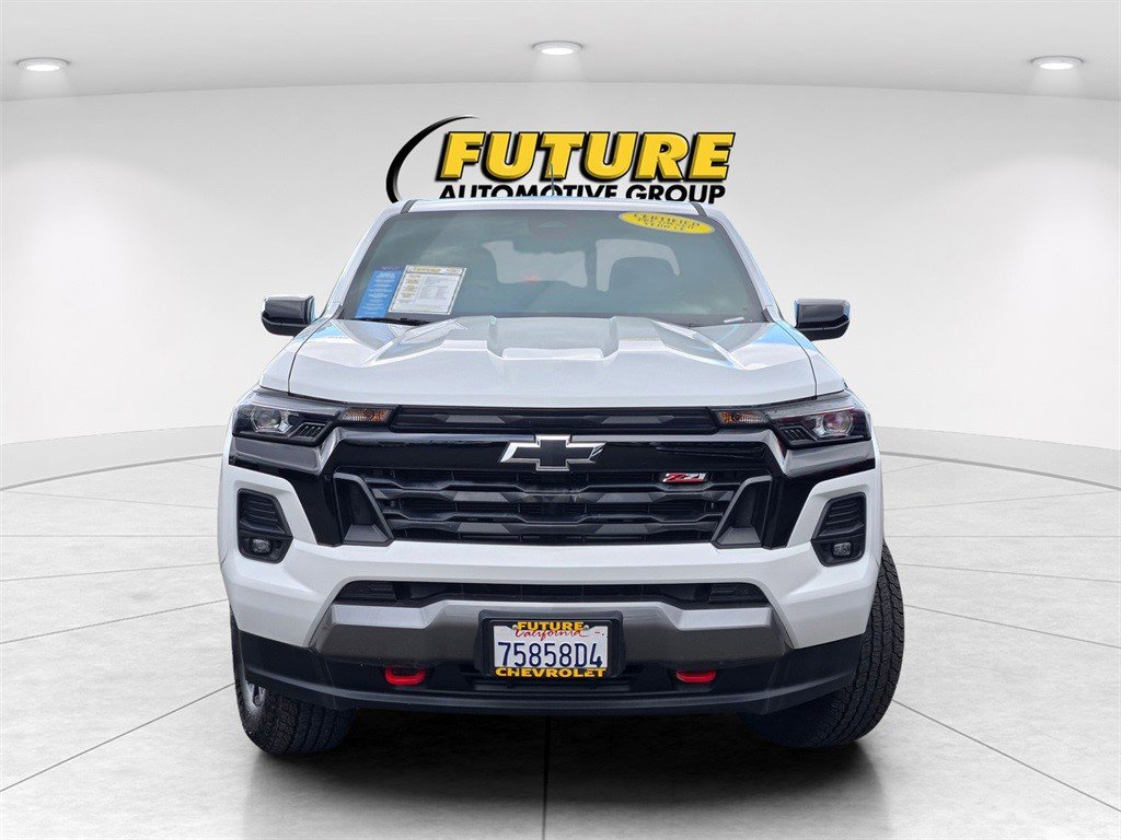 Certified 2024 Chevrolet Colorado Z71 w/ Advanced Trailering Package image 2