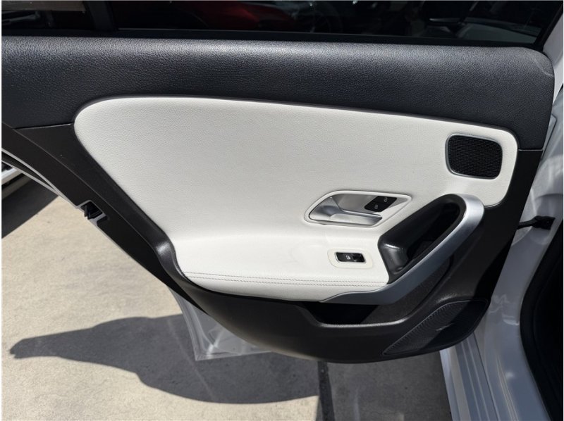 Used 2020 Mercedes-Benz A 220 image 22