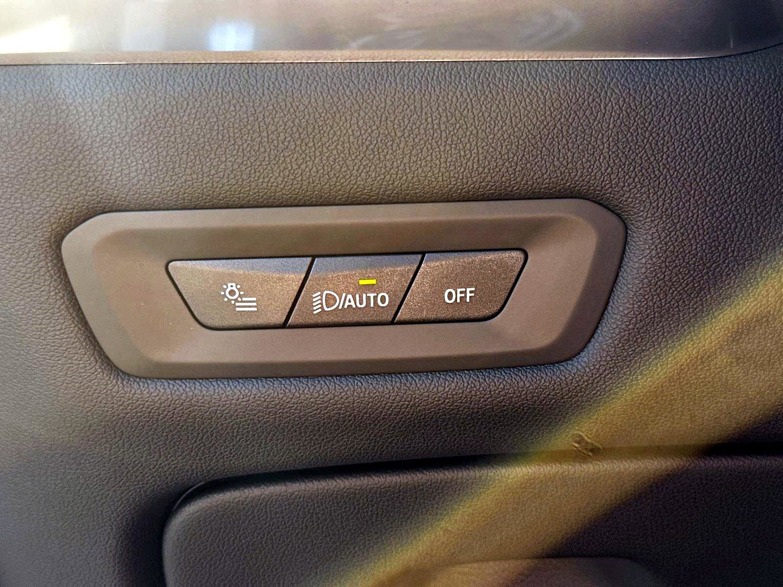 New 2026 BMW X5 sDrive40i image 26