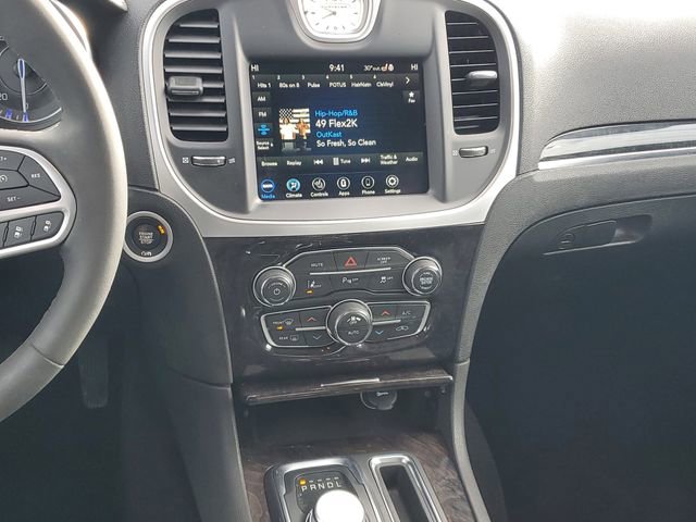 Used 2023 Chrysler 300 Touring L w/ Safetytec Plus Group image 14