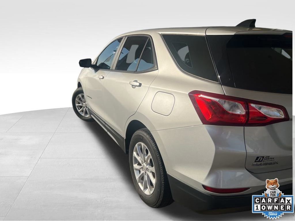 Used 2020 Chevrolet Equinox LS image 6