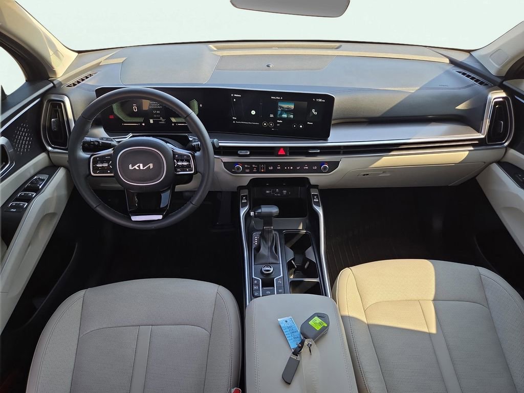 Certified 2024 Kia Sorento EX w/ Panoramic Sunroof Package image 22