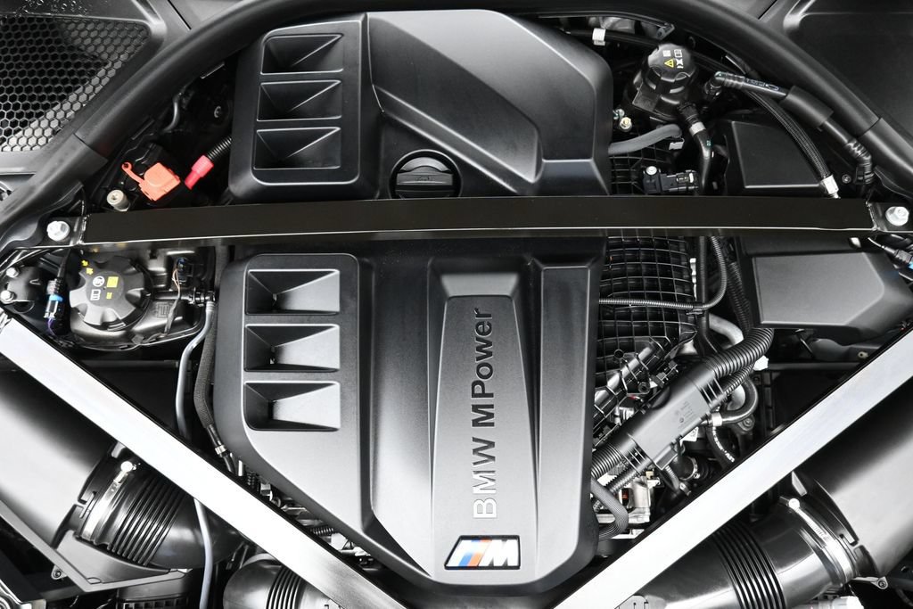 Used 2025 BMW M2 w/ Lighting Package RWD image 26