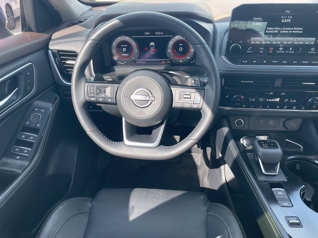 Certified 2023 Nissan Rogue Platinum w/ Platinum Premium Package FWD image 16