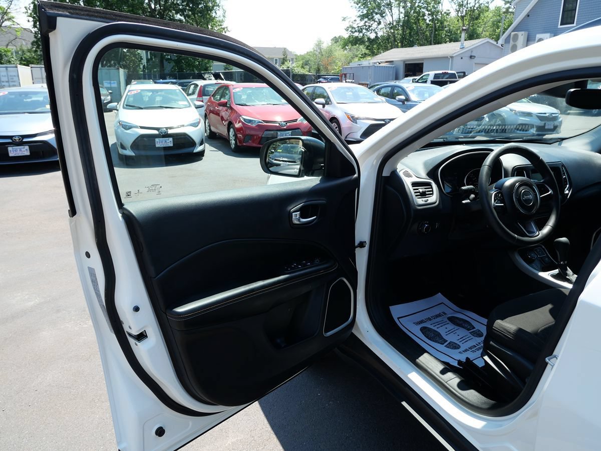 Used 2020 Jeep Compass Sport w/ Tech Group AWD/4WD image 16