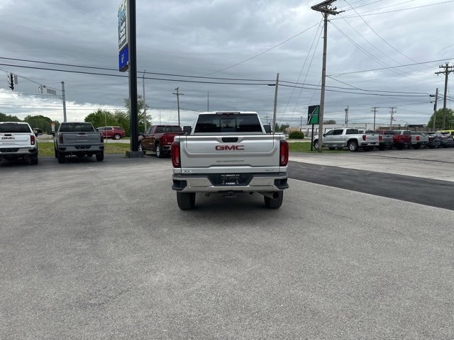Used 2023 GMC Sierra 3500 SLT w/ SLT Preferred Package image 7