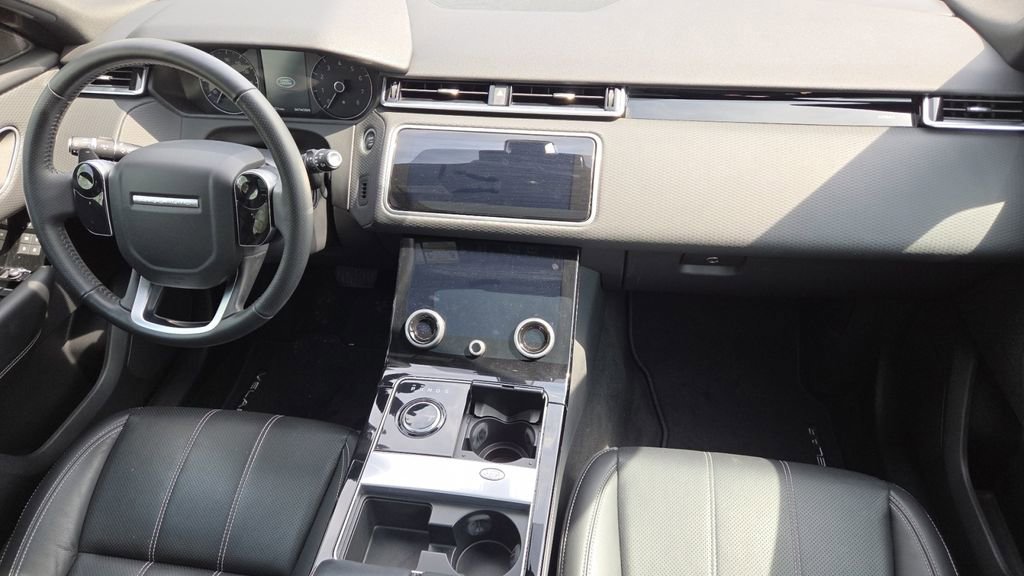Used 2020 Land Rover Range Rover Velar S image 30