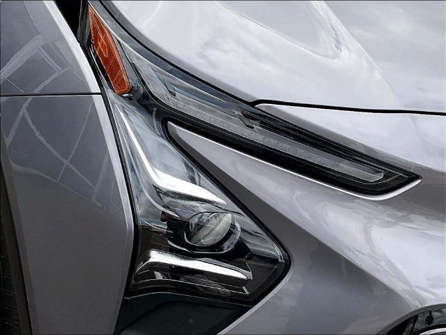 Used 2023 Chevrolet Bolt LT w/ Driver Confidence Package FWD image 33
