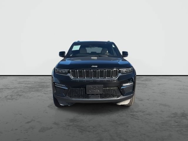 Used 2025 Jeep Grand Cherokee Limited image 3