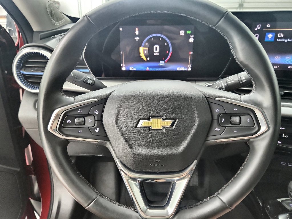 Used 2026 Chevrolet Trax LT w/ Driver Confidence Package FWD image 24
