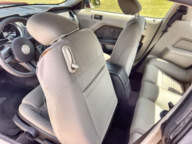 Used 2011 Ford Mustang Coupe w/ 101A Rapid Spec Order Code RWD image 13