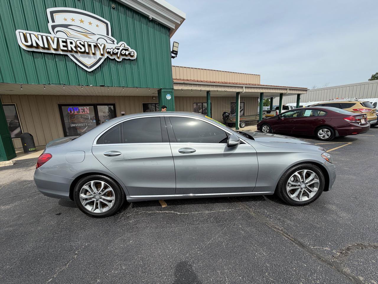 Used 2015 Mercedes-Benz C 300 Sedan image 2