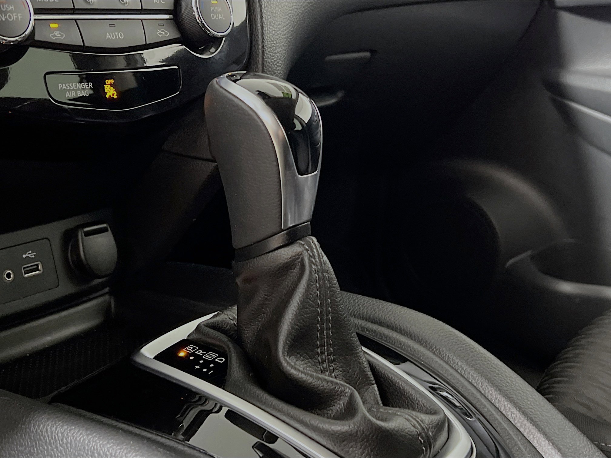 Used 2019 Nissan Rogue SV image 23