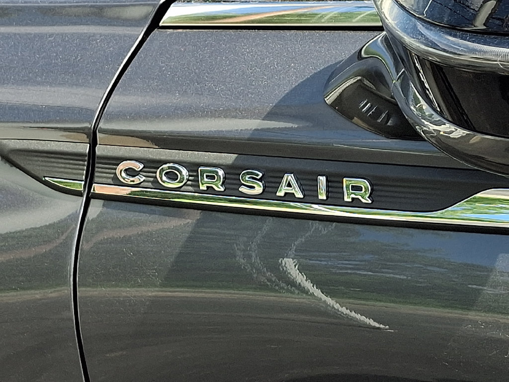 Certified 2023 Lincoln Corsair AWD w/ Equipment Group 101A image 30