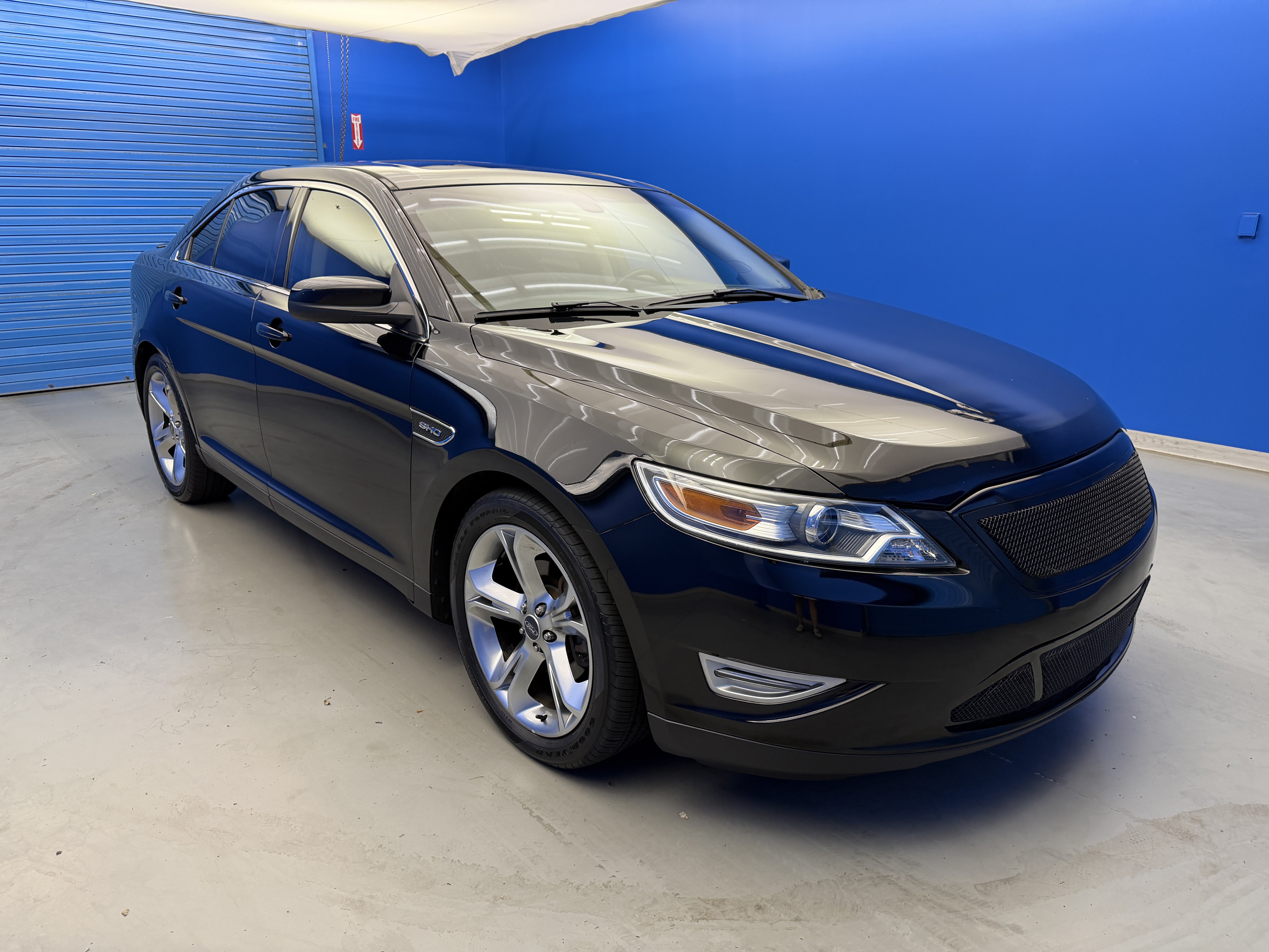 Used 2011 Ford Taurus SHO w/ 401A Rapid Spec Order Code AWD/4WD image 2
