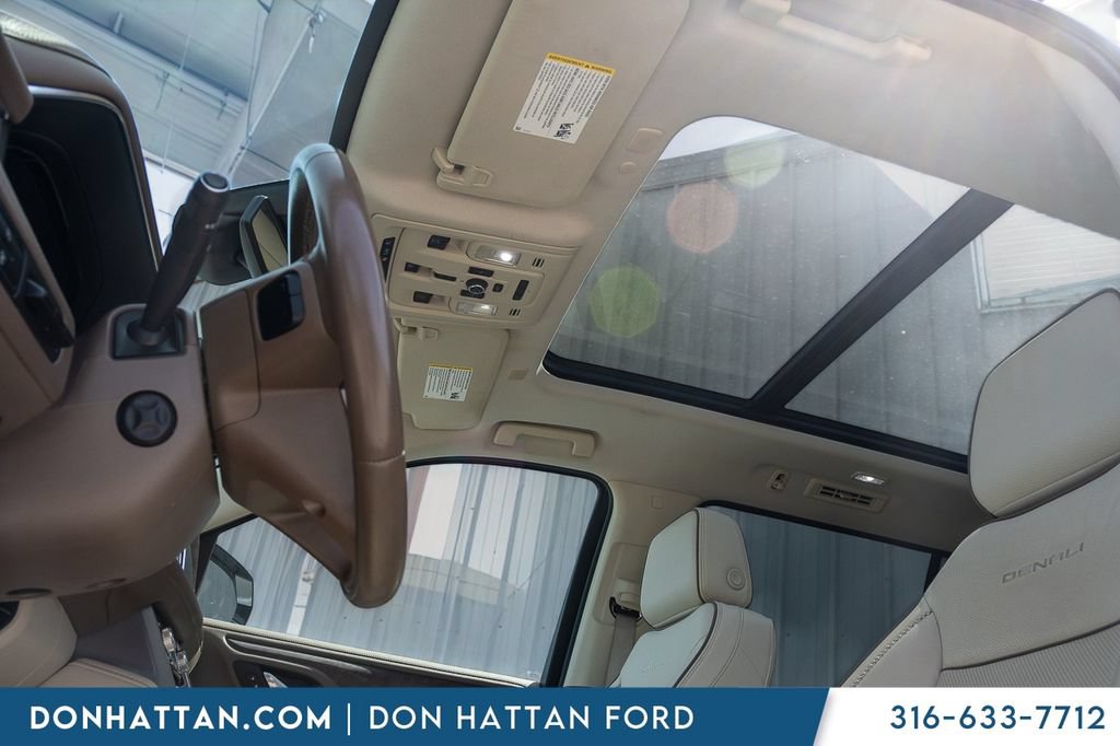 Used 2024 GMC Yukon XL Denali AWD/4WD image 20