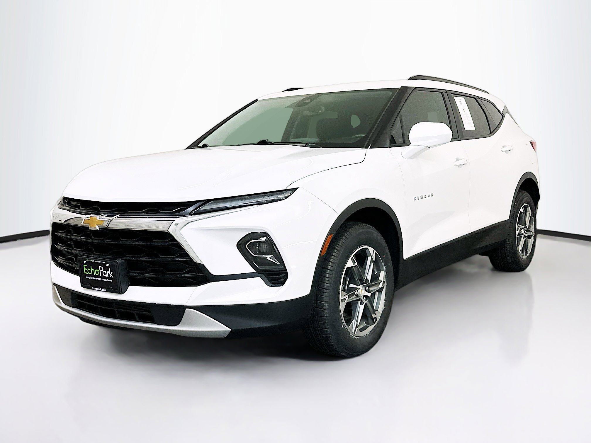 Used 2023 Chevrolet Blazer LT w/ Convenience Package image 3