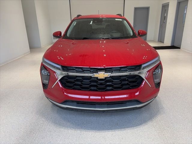 New 2026 Chevrolet Trax LT image 2
