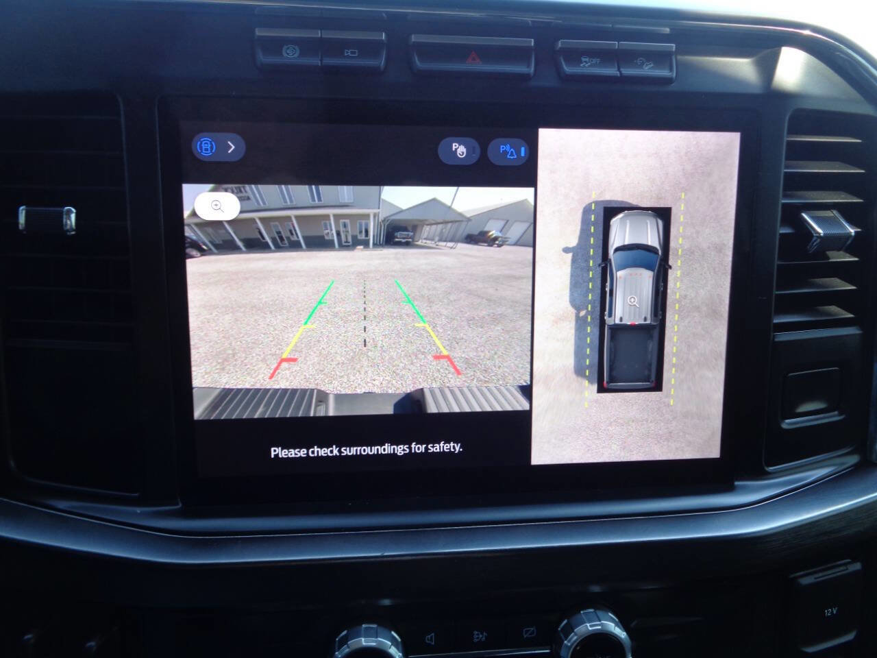 Used 2024 Ford F250 Lariat w/ Chrome Package image 35