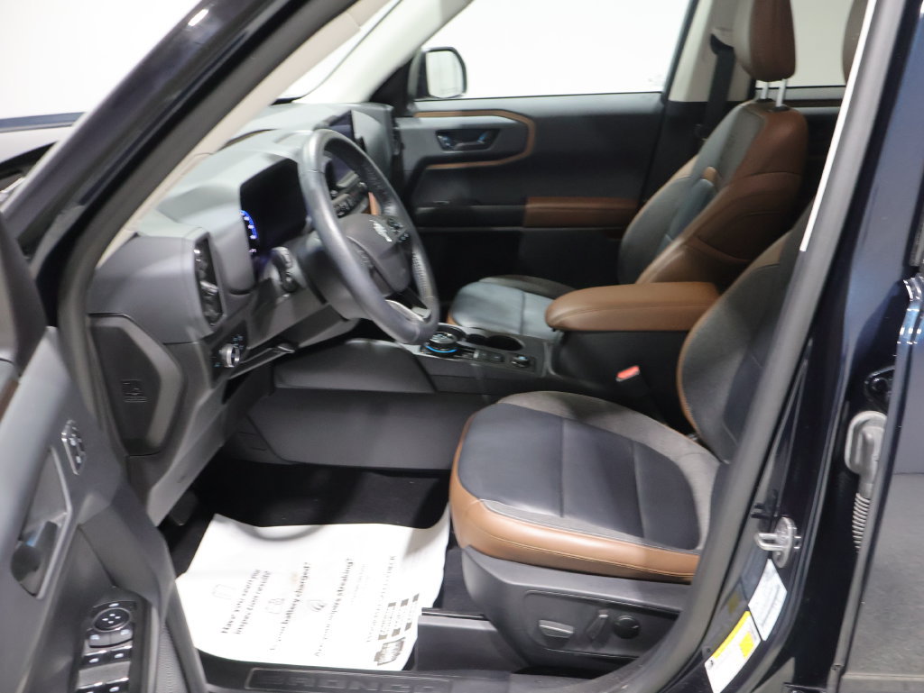 Used 2023 Ford Bronco Sport Outer Banks w/ Tech Package AWD/4WD image 11