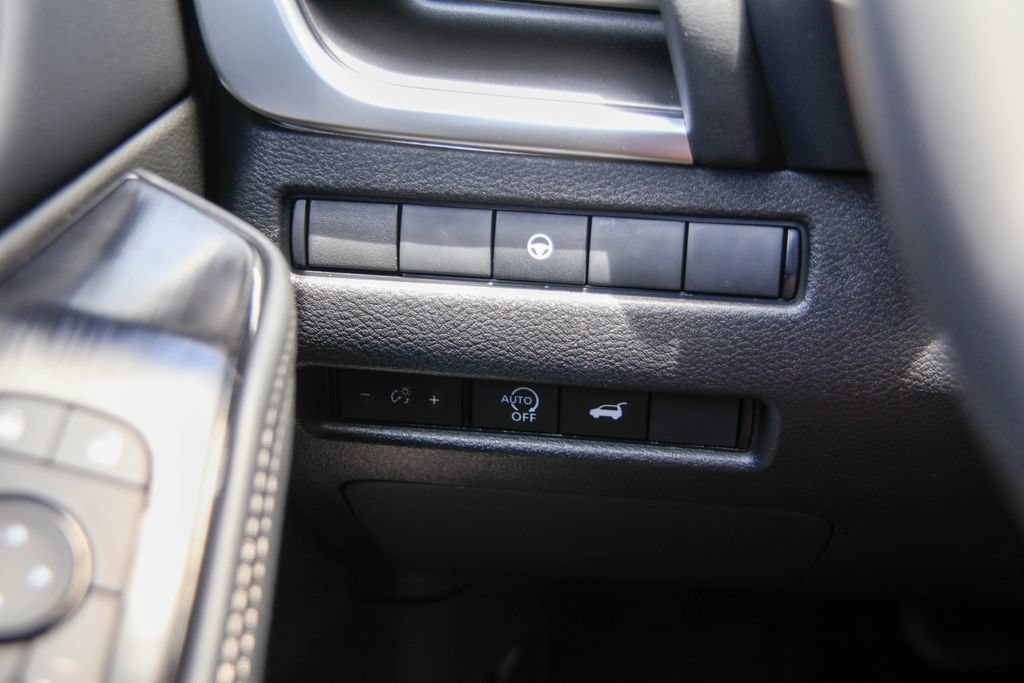 New 2026 Nissan Rogue SV FWD image 15