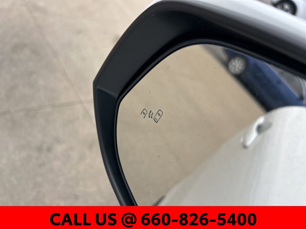 Used 2024 Toyota Corolla Cross LE w/ Moonroof Package image 11