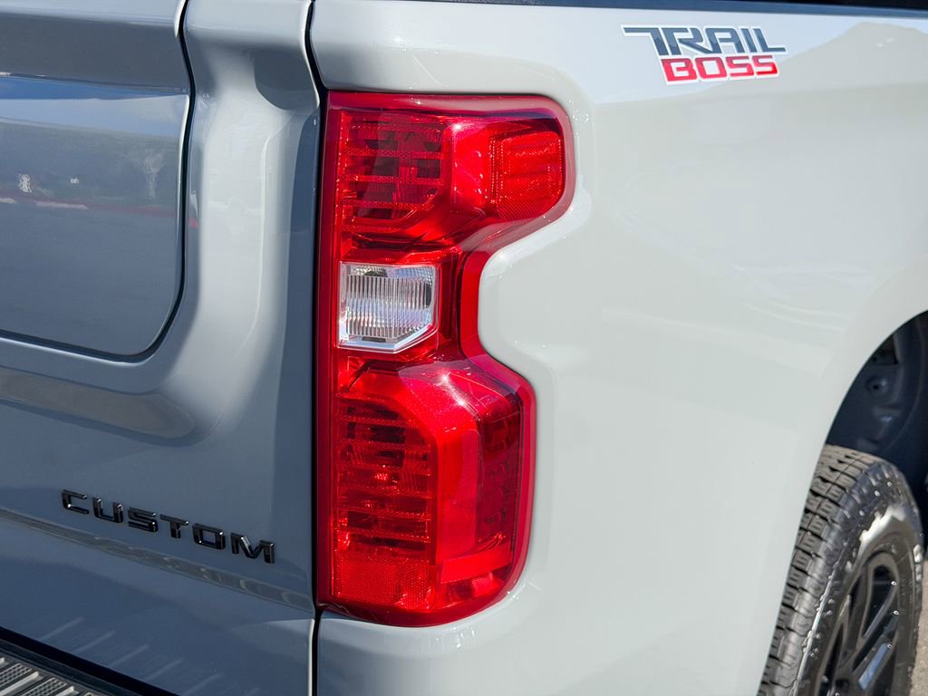 Used 2024 Chevrolet Silverado 1500 Custom Trail Boss w/ Turbomax Blackout Package image 12