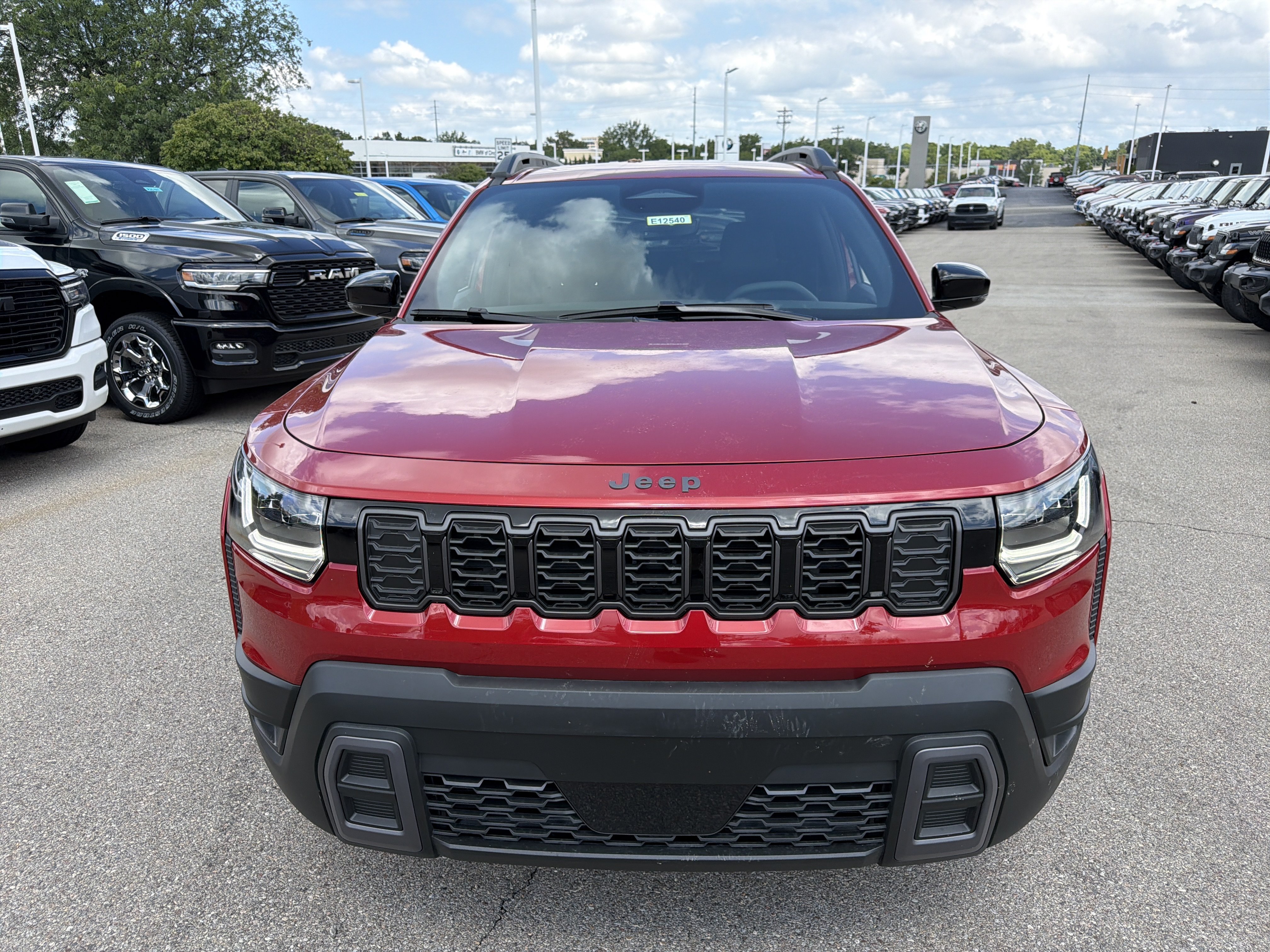 Used 2026 Jeep Cherokee Limited AWD/4WD image 3