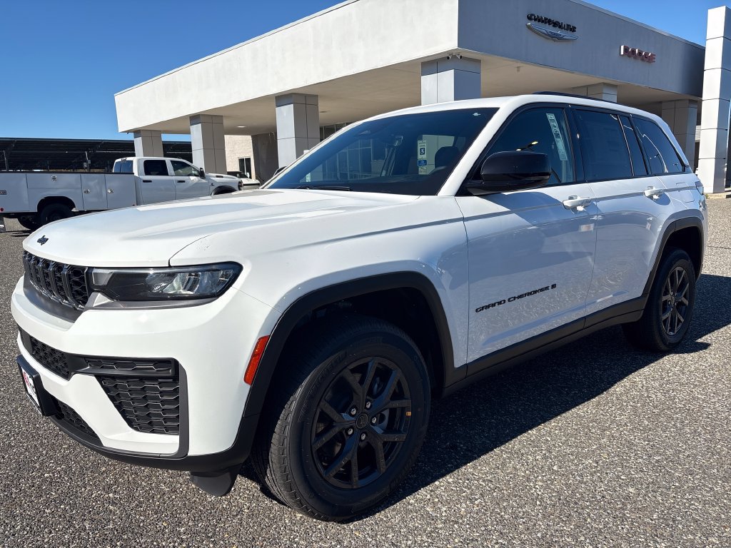 New 2027 Jeep Grand Cherokee 4WD image 4
