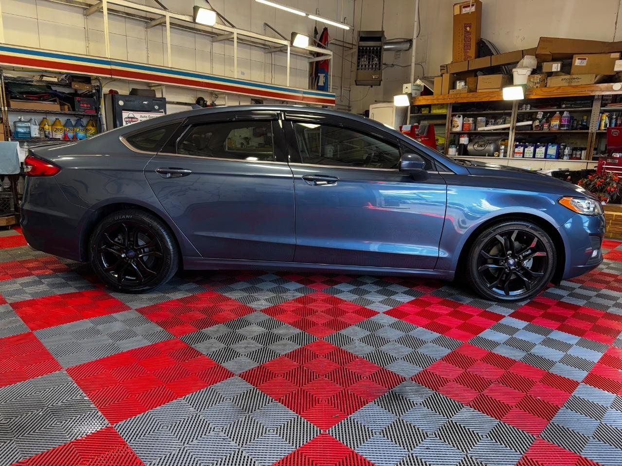 Used 2019 Ford Fusion SE w/ Equipment Group 151A FWD image 8