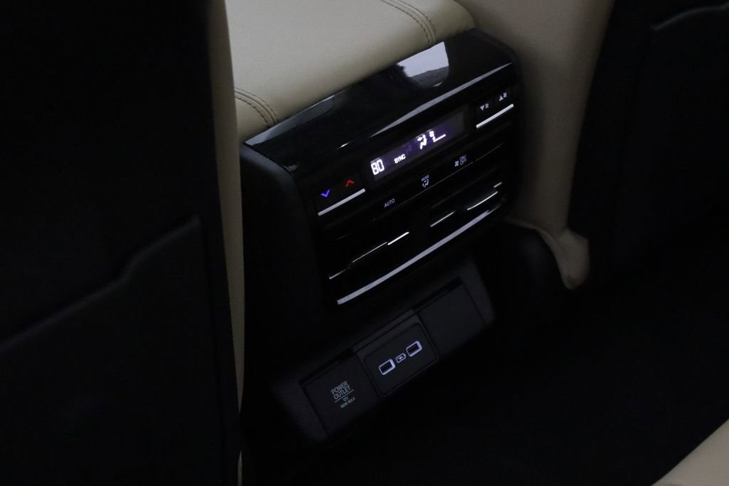 Certified 2023 Acura MDX SH-AWD image 11