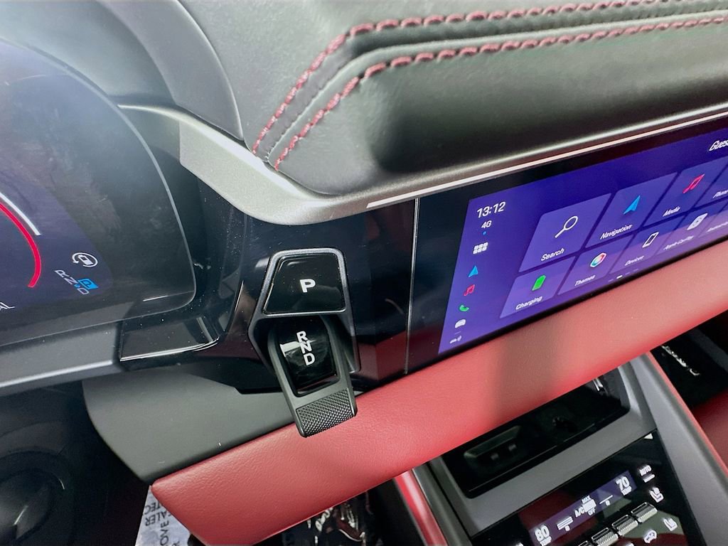 Used 2025 Porsche Macan 4S Electric image 19