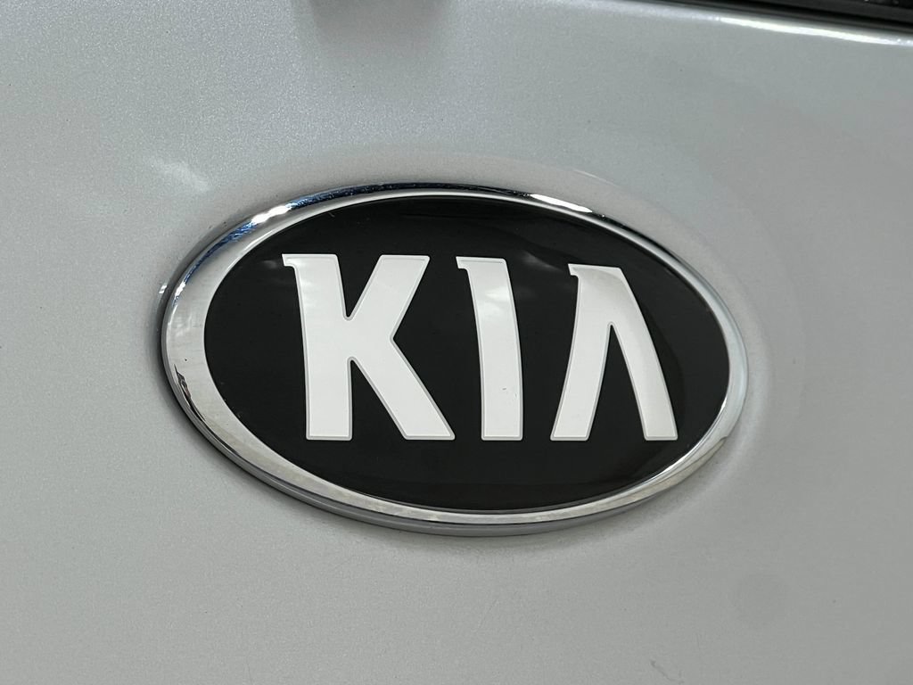 Used 2019 Kia Niro LX FWD image 38