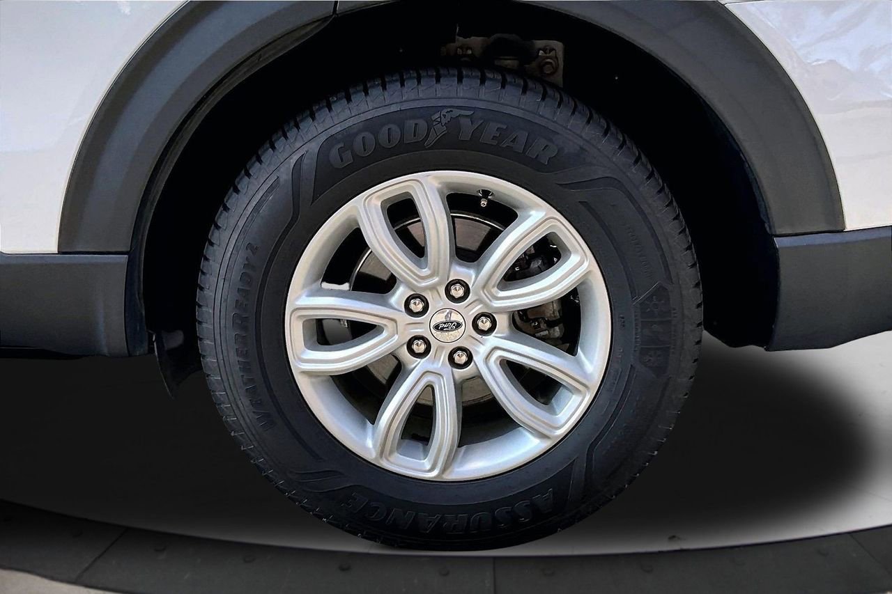 Used 2021 Ford Explorer 4WD w/ Class III Trailer Tow Package image 34