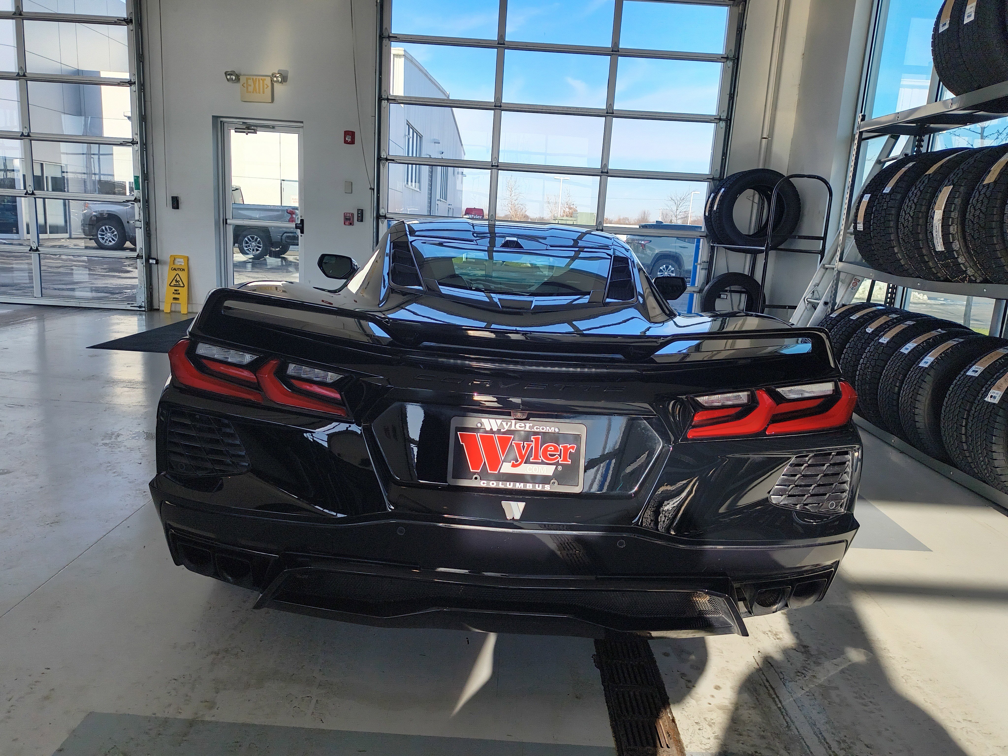 Used 2024 Chevrolet Corvette Stingray Preferred Cpe w/ Z51 Performance Package image 5