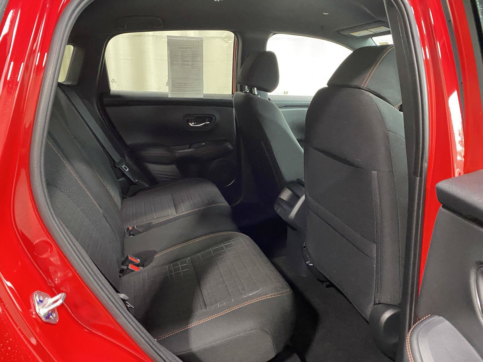 Used 2025 Honda HR-V Sport image 12