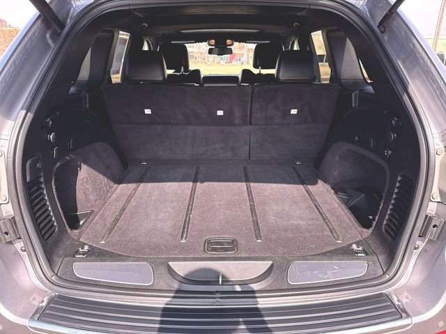 Used 2015 Jeep Grand Cherokee Limited w/ Trailer Tow Group IV image 26