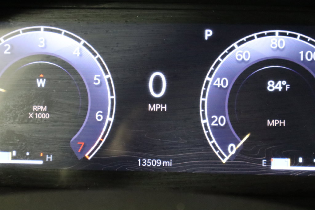 Used 2023 Jeep Grand Cherokee Limited AWD/4WD image 47