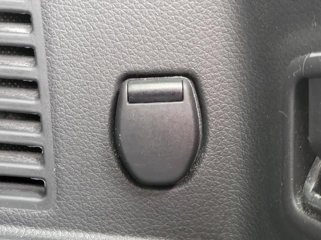 Used 2020 Nissan Rogue SV AWD/4WD image 8