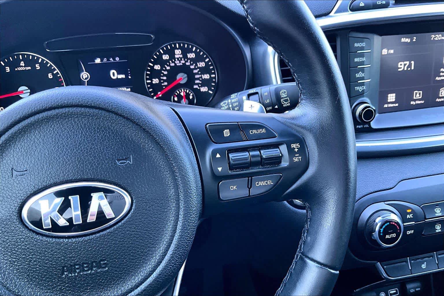 Used 2017 Kia Sorento EX FWD image 24