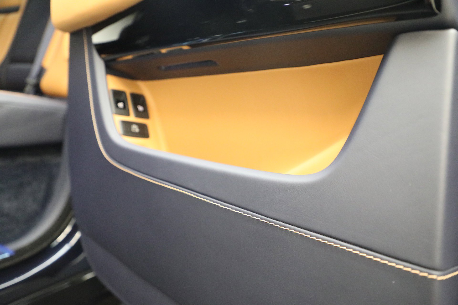 New 2026 Rolls-Royce Cullinan image 31