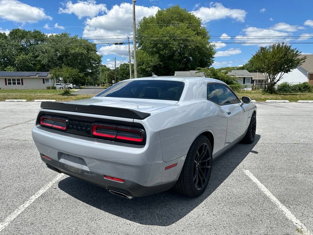 Used 2021 Dodge Challenger R/T w/ Performance Handling Group RWD image 5