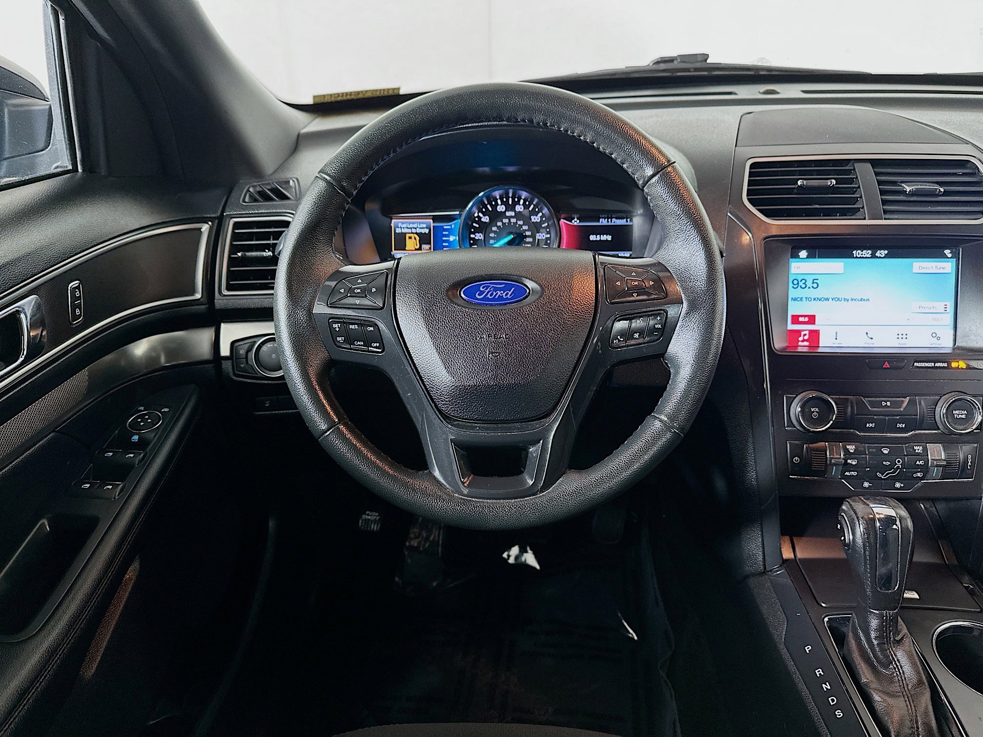 Used 2018 Ford Explorer XLT w/ Equipment Group 201A image 20